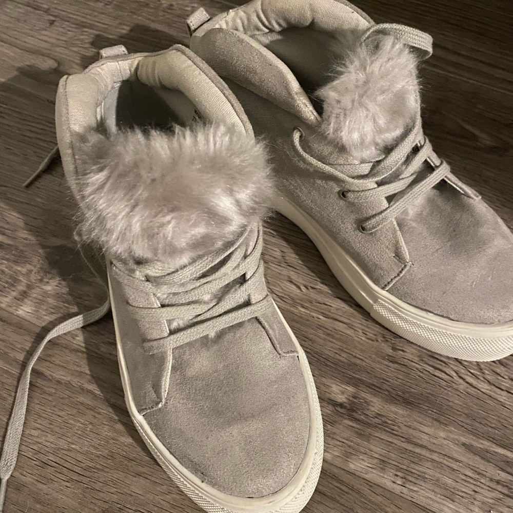 MIA Sneakers